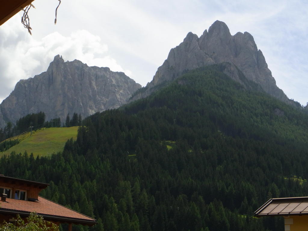 Casa Elisa Lägenhet Pozza di Fassa Exteriör bild