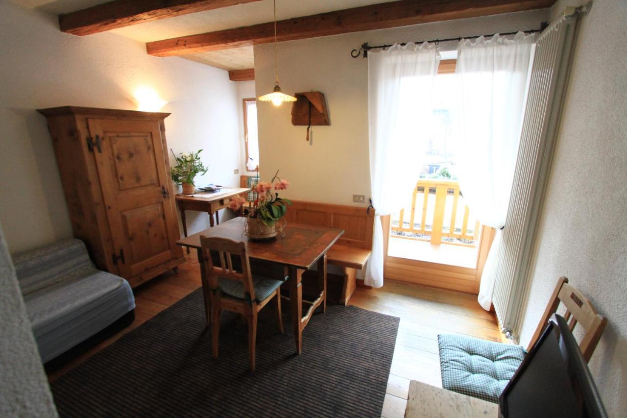 Casa Elisa Lägenhet Pozza di Fassa Exteriör bild